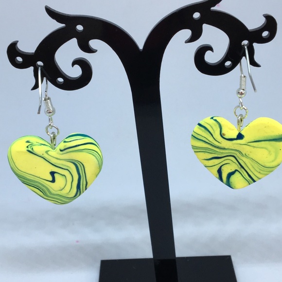 Unique Handmade Polymr Clay Hear Earrings - Picture 4 of 8